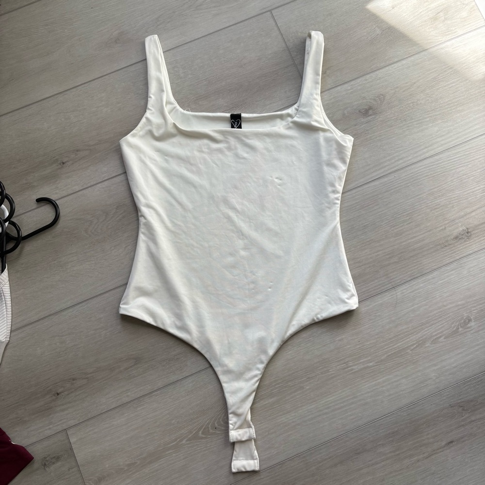 Windsor Cream Sleeveless Top